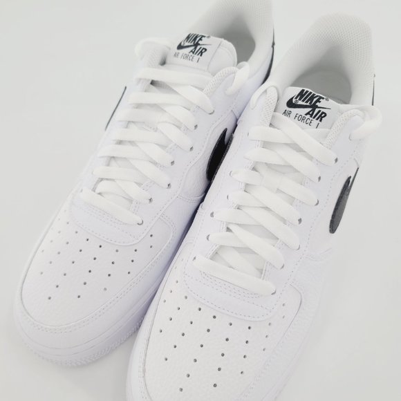 Nike Air Force 1 07 Shoes